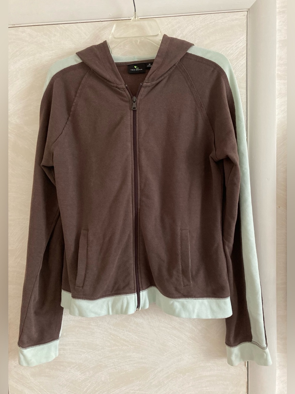 TEK GEAR zippered hoodie shirt